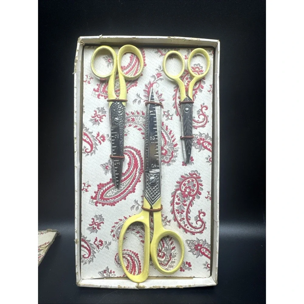 Yellow Canary Sawimg Shears Size 7 /5/4